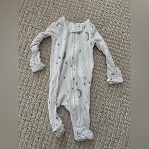 Newborn clothes